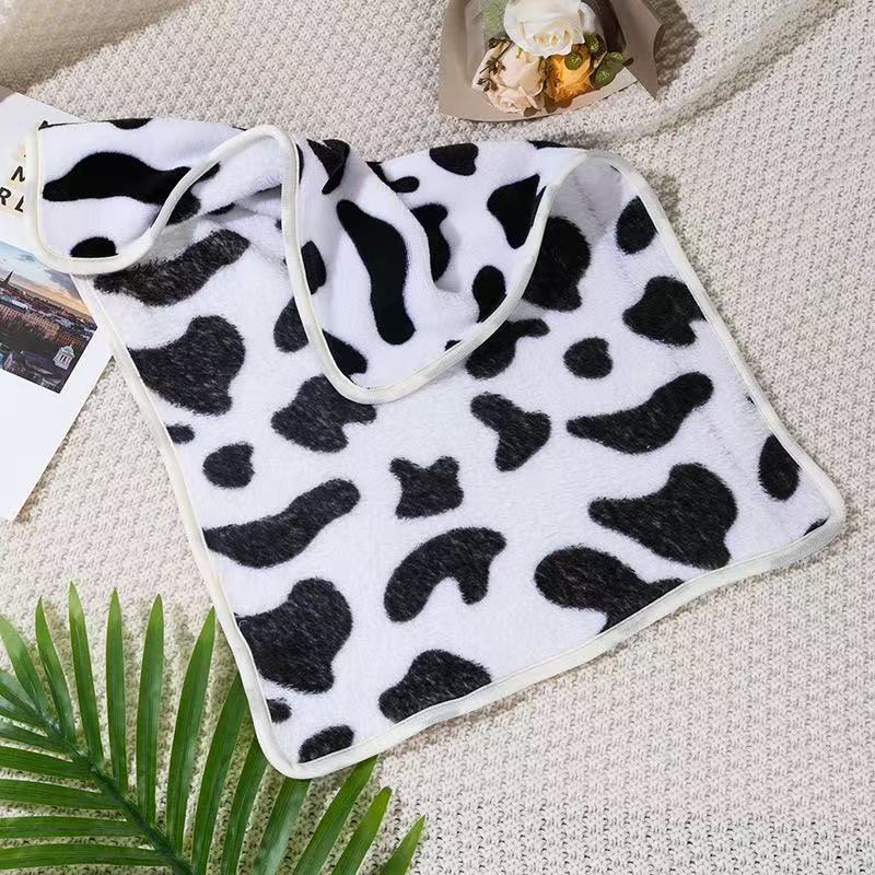 Blankora Snuggle Square mini fleece pet mat in Cow Print, 8 x 8 in