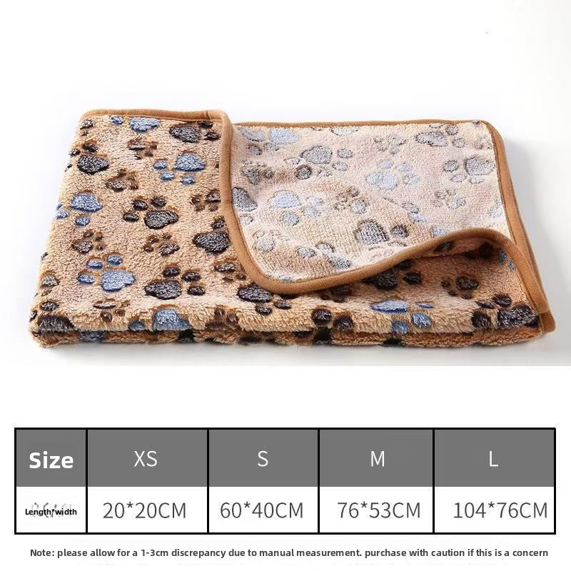Blankora Snuggle Square mini fleece pet mat in Brown Paws, 8 x 8 in